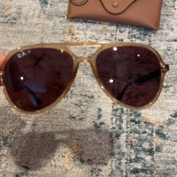 Ray-Ban Aviators in Transparent brown and purple polar lens - Picture 5 of 7